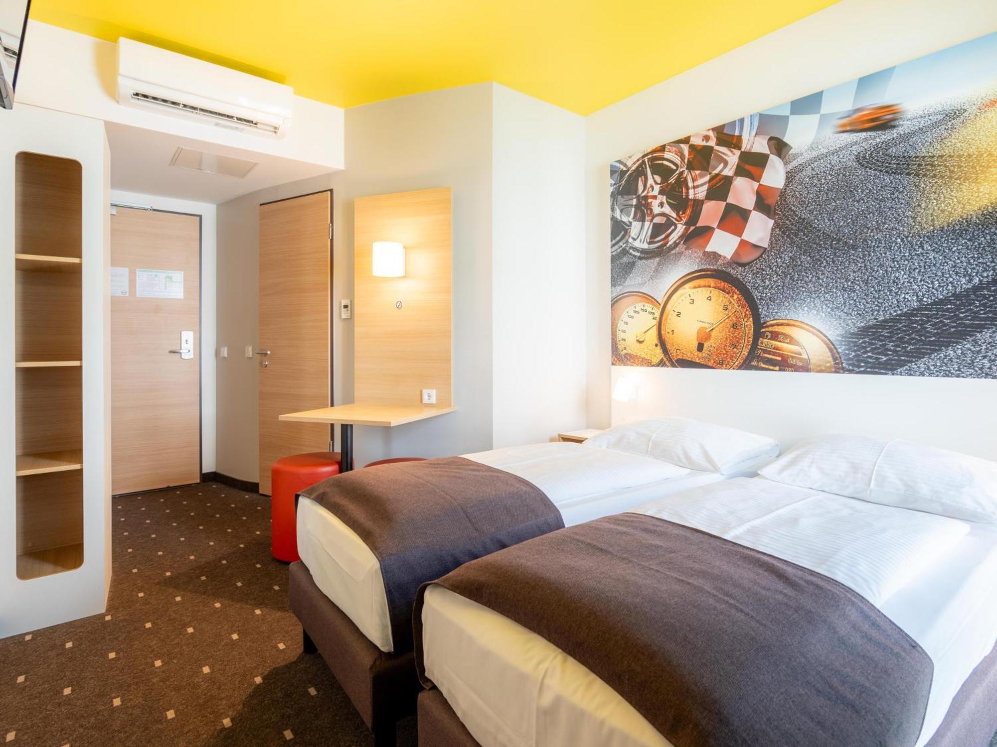 B&B Hotel Stuttgart-Zuffenhausen Ngoại thất bức ảnh